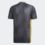 Adidas Juventus Third jersey 2018/19 DP0455 1